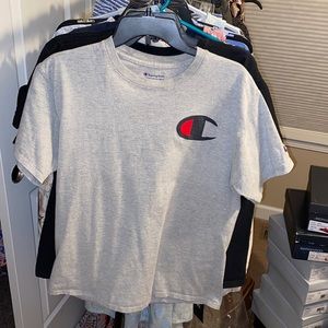 CHAMPION PRINT GREY SHIRT SIZE MEDIUM